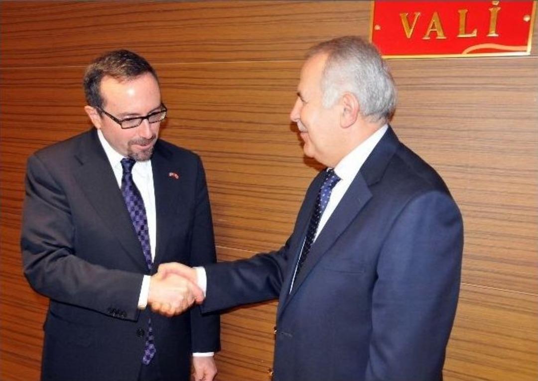 Amerika&rsquo;nın Ankara B&uuml;y&uuml;kel&ccedil;isi Bass Vali Ata&rsquo;yı Ziyaret Etti