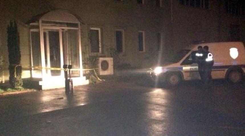 İplik Fabrikasinda Kavga: 1 &Ouml;l&uuml;, 1 Yarali