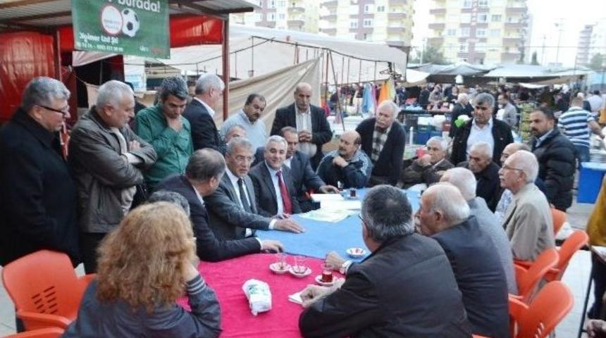 Başkan Tarhan Pazarda Vatandaşlarla Buluştu