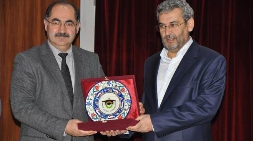 Namık Kemal &Uuml;niversitesi&rsquo;nde &rsquo;&ouml;nce Dinle&rsquo; Konulu Konferans D&uuml;zenlendi