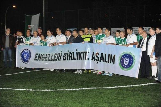 Engelli Futbolcular Ve Şöhretlerden Anlamlı Mesaj