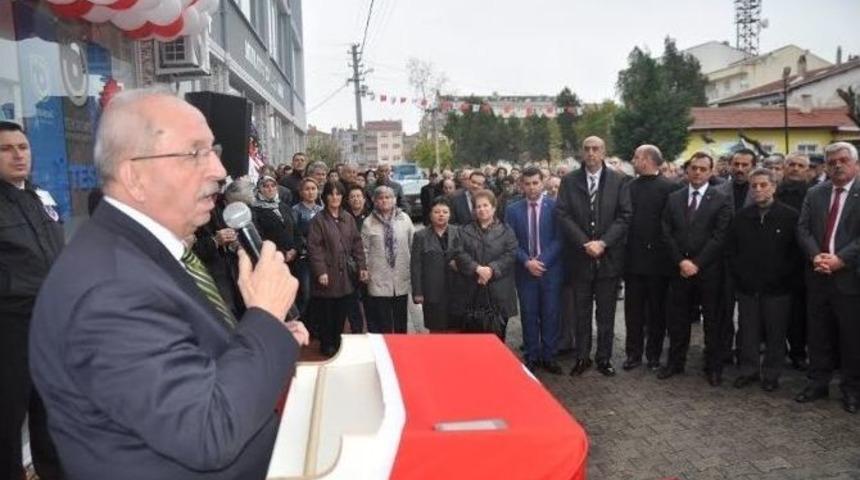 Tekirdağ B&uuml;y&uuml;kşehir Belediyesi Muratlı Hizmet Binası T&ouml;renle A&ccedil;ıldı