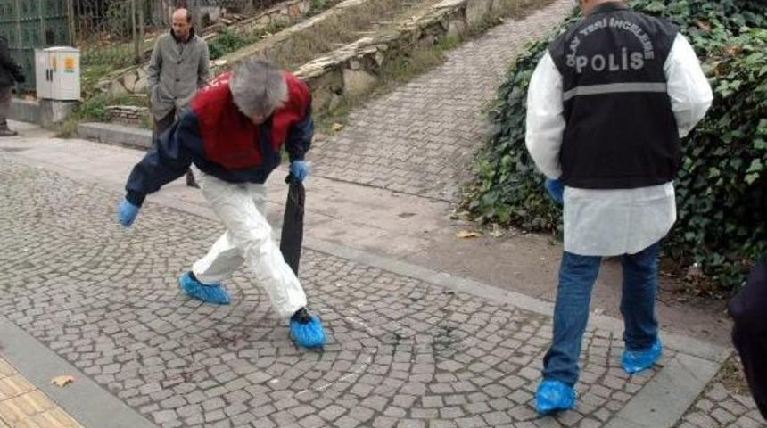 Gece Kul&uuml;b&uuml; &Ouml;n&uuml;nde Polise Ateş Ettiler
