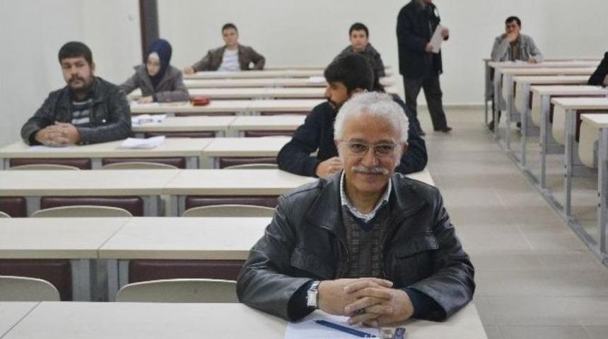 Milletvekili Zorlu Aof Sınavına Girdi