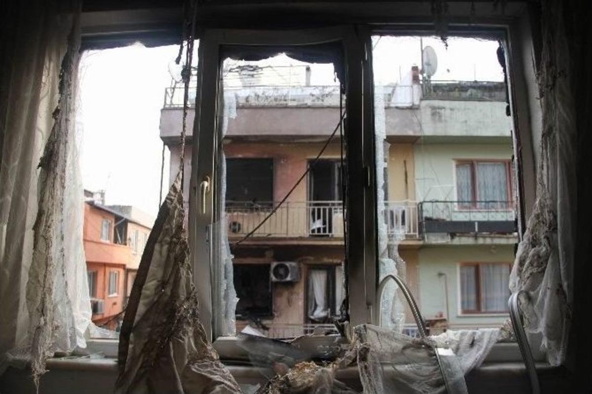 (&ouml;zel Haber) - Patlamanın Yaşandığı Mahalle Savaş Alanına D&ouml;nd&uuml;