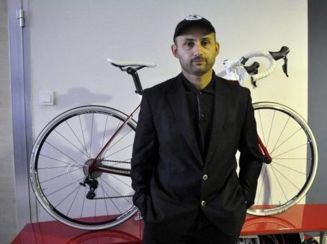 18 Madalyali Bisikletçiden riskli Sürüş 2