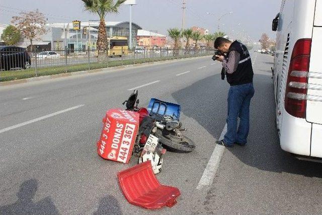 Denizli’de Motosikletli Kurye İle Otobüs Çarpıştı: 1 Ölü