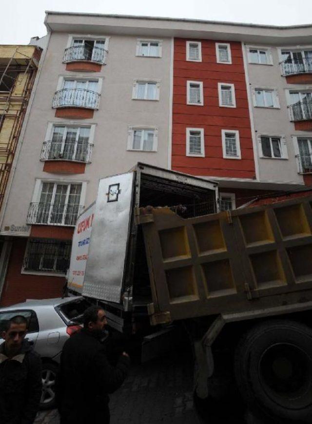 Kağithane de Kamyon Faciasindan D&ouml;n&uuml;ld&uuml; 1