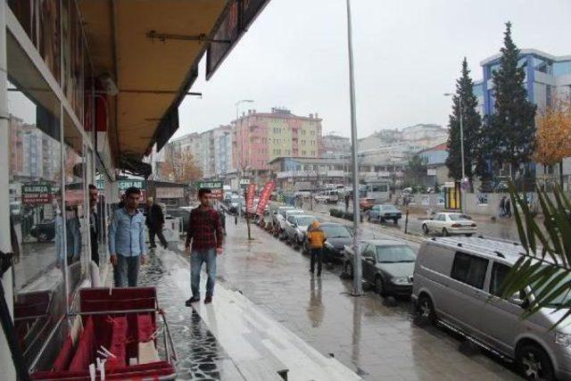 Emniyet M&uuml;d&uuml;rl&uuml;ğ&uuml; n&uuml;n Karşisindaki D&uuml;kkani Soydular 3