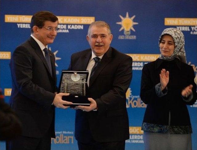 Onikişubat Belediyesi&rsquo;ne B&uuml;y&uuml;k Onur 1