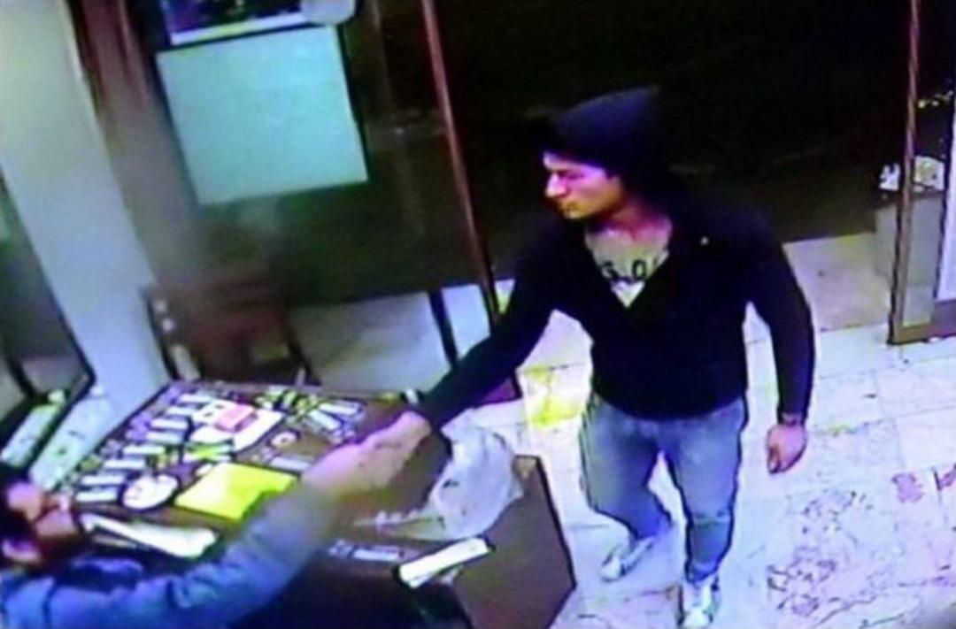 (&ouml;zel Haber) Acemi Hırsızlar 1 Dakikada Yakalandı