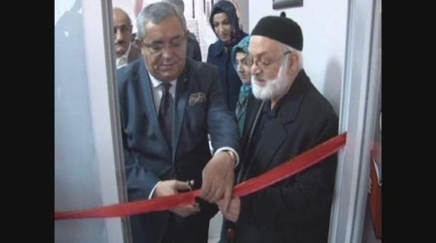 Eğitimci Mehmet Ali &Ccedil;ilesiz Adına K&uuml;t&uuml;phane A&ccedil;ıldı