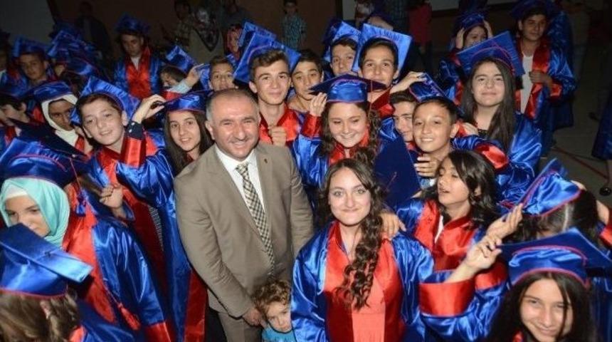 Orhangazi Belediyesi&rsquo;nden 500 &Uuml;niversite &Ouml;ğrencisine Burs