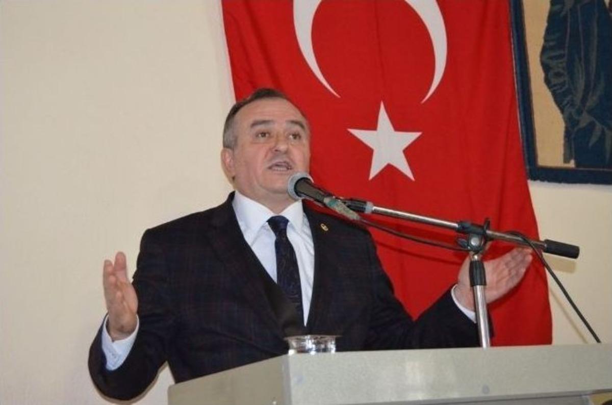 Salim &Ccedil;ıplak Mhp&rsquo;nin Selendi İl&ccedil;e Başkanı Oldu