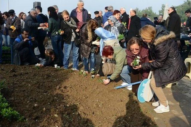 Belediye Başkanı’ndan Ormancı Türküsüyle Protesto