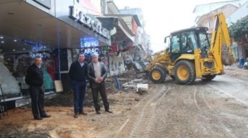 Tire&rsquo;de Durmak Yok, &Ccedil;alışmaya Devam