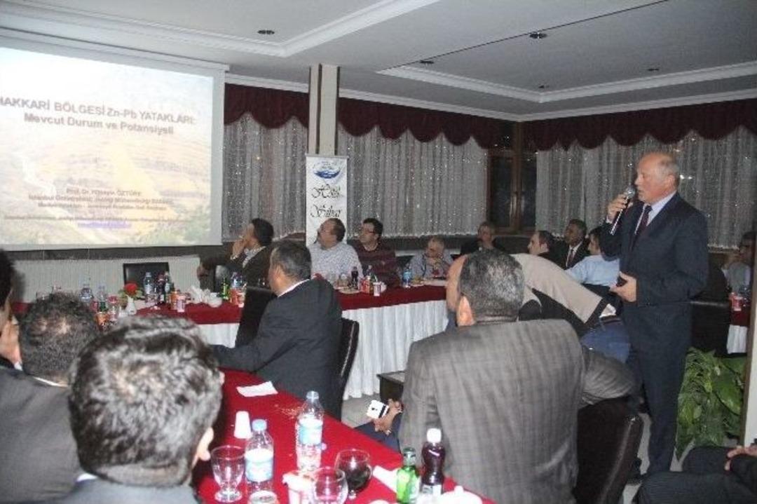 Hakkari&rsquo;de Madencilerin Sorunları Ele Alındı