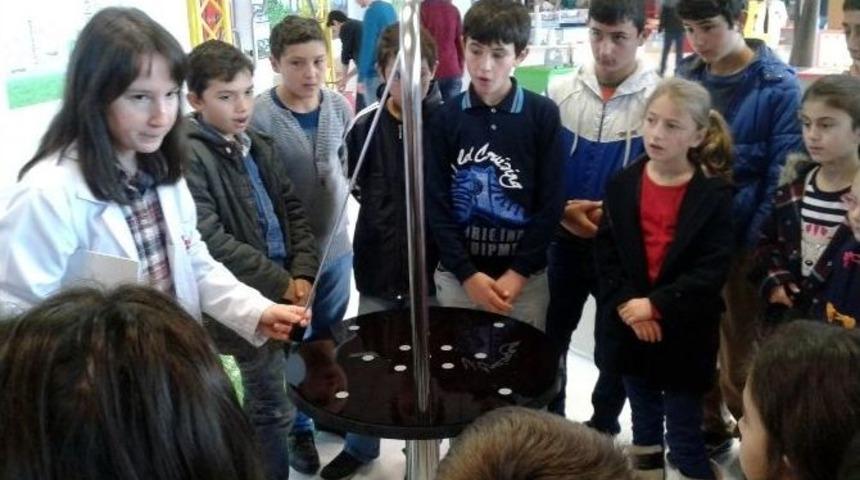 Mudanyalı Çocuklar Teknoloji Merkezine Akın Etti