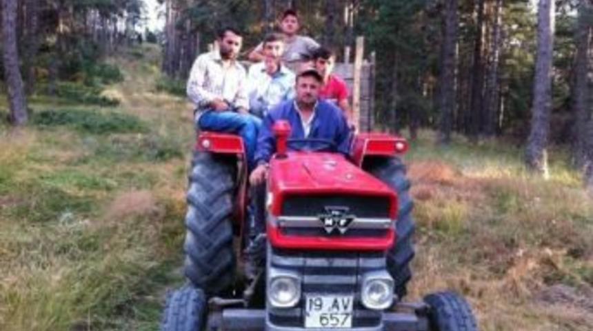 K&ouml;y Muhtarı Trakt&ouml;r Kazasında Hayatını Kaybetti