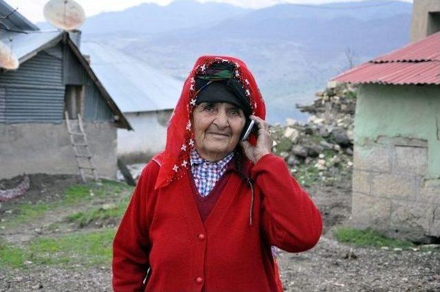 Kablo Hırsızları Üç Köy Ve Altı Mezrayı Telefonsuz Bıraktı