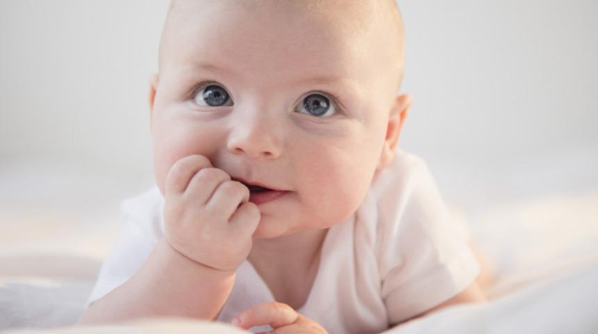 Kolik bebek nasıl sakinleşir?