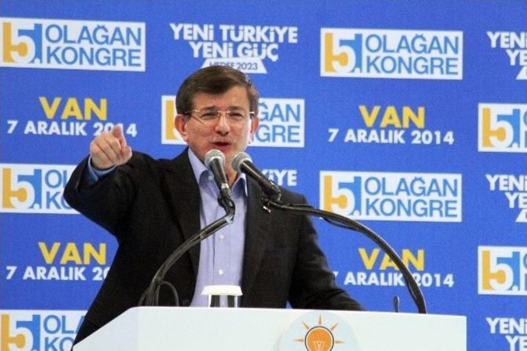 Başbakan Davutoğlu Van&rsquo;da