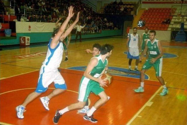 Basketbolda Kepez Belediyespor, Bursaspor’u Mağlup Etti