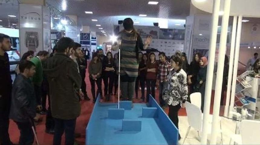 Görme Engelliler İçin "oy Kullanma" Cihazi Üretildi