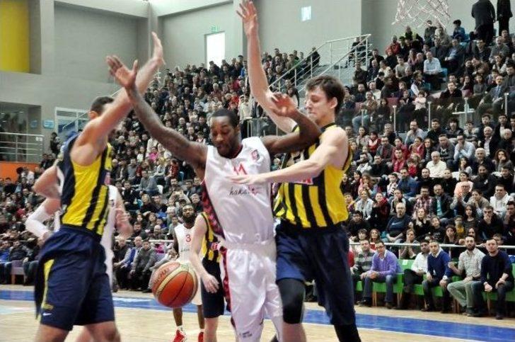 Uşak Sportif Lidere Acımadı G3