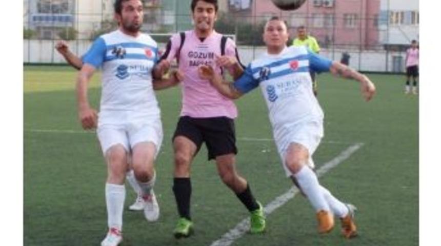 Sh&ccedil;ek&rsquo;in Gen&ccedil;leri 90&rsquo;da Yıkıldı