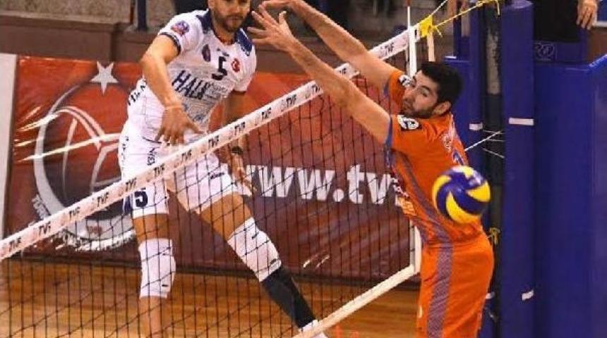 İneg&ouml;l Belediyespor- Halkbank: 1-3