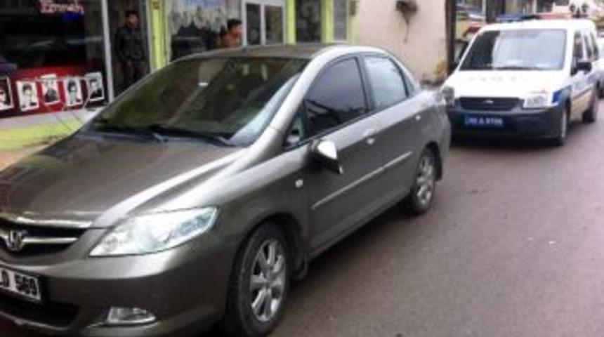 Otomobile &Ccedil;arpıp Ka&ccedil;tı