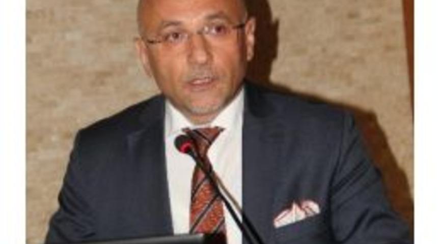 &Ccedil;i&ccedil;ek: &ldquo;sekt&ouml;rdeki B&uuml;y&uuml;k Oyuncular, Otelcileri Baskı Altına Almaya &Ccedil;alışıyor&ldquo;