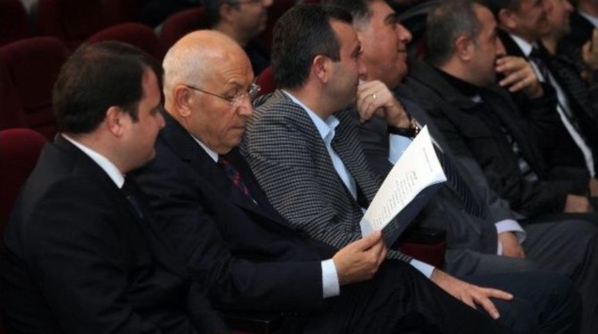 Yaşar&rsquo;dan M&uuml;hendis Ve Mimarlara Sorumluluk &Ccedil;ağrısı