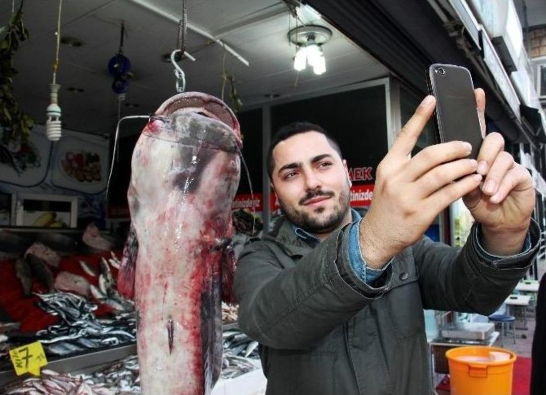 Dev Yayın Balığıyla &Ouml;z&ccedil;ekim