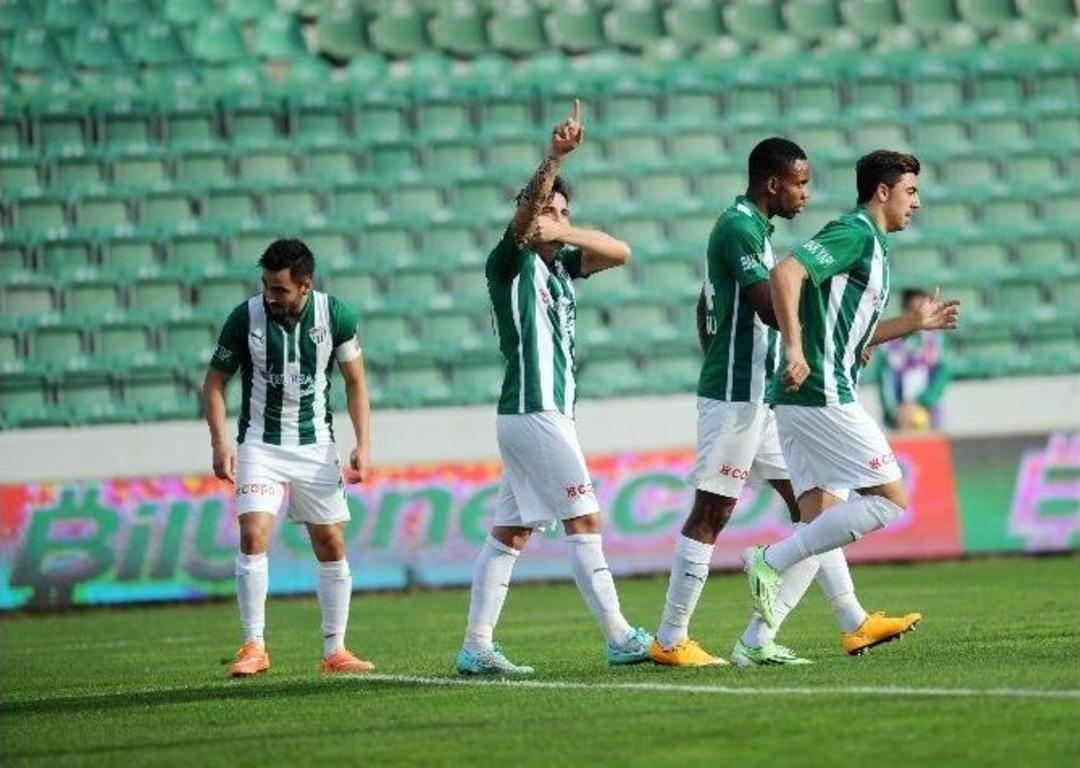 Timsah Şeytanın Bacağını Kırdı