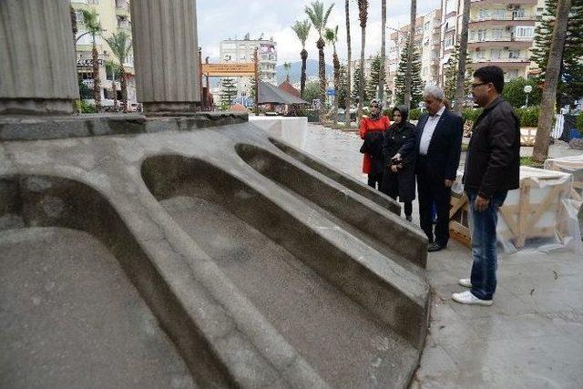 Başkan Çetinkaya, Cumhuriyet Meydanı’nda İncelemelerde Bulundu 1