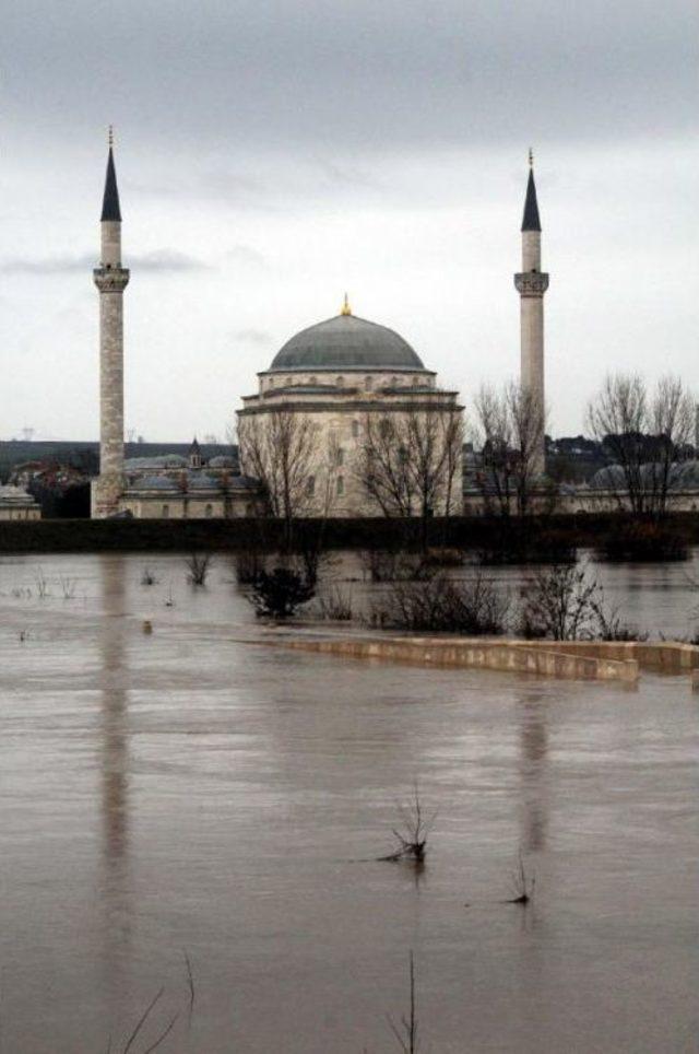 Edirne'de Nehirlerin Debileri Düşüyor