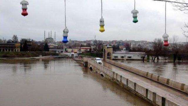 Edirne'de Nehirlerin Debileri Düşüyor