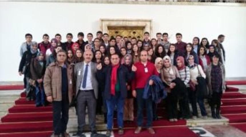 Fen Lisesi &Ouml;ğrencileri Tanıtım Gezisi D&uuml;zenledi