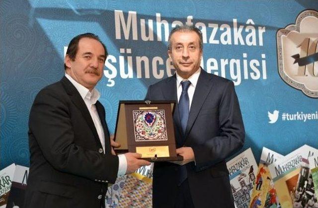 Muhafazak&acirc;r D&uuml;ş&uuml;nce Dergisinin 10.yıl &Ouml;zel &Ouml;d&uuml;l T&ouml;reni 2