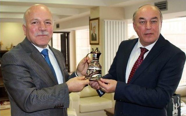 Rusya Başkonsolosu Talanov, Başkan Sekmen’i Ziyaret Etti