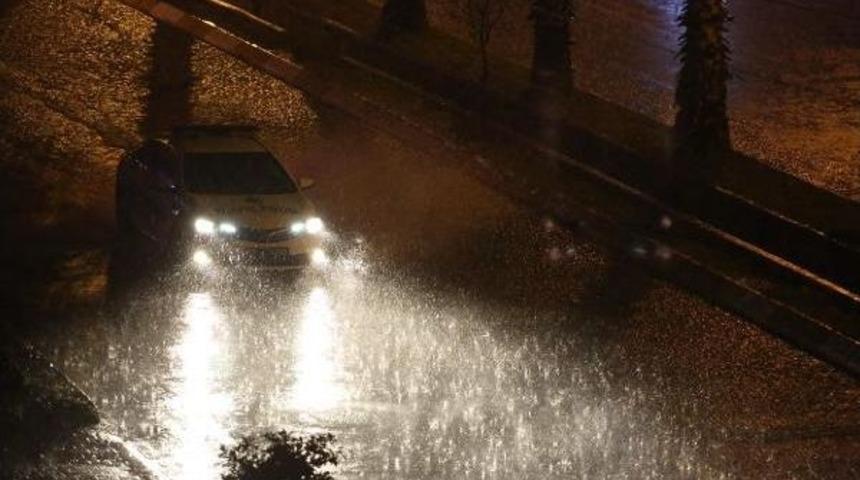 Antalya'da okullar tatil edildi