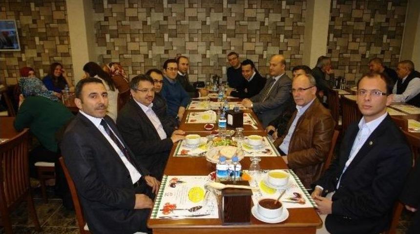 Eğitim Bir-sen Tanışma Yemeğinde Buluştu