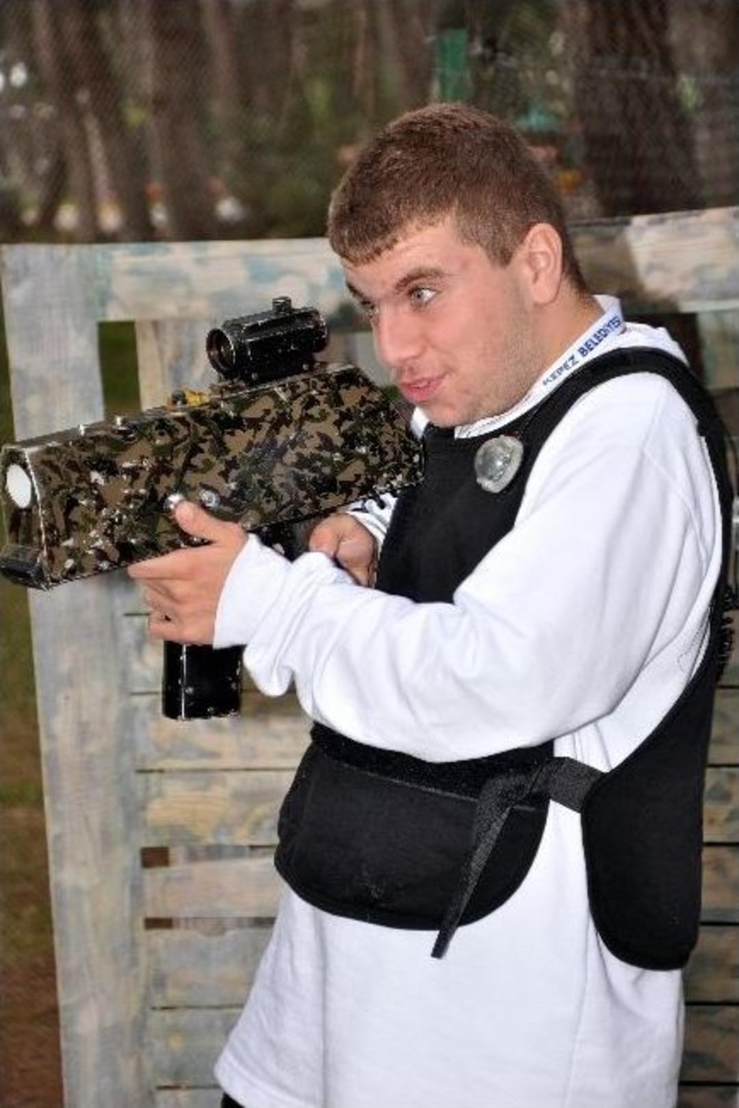 Engelleri Sevgi İle Aştılar