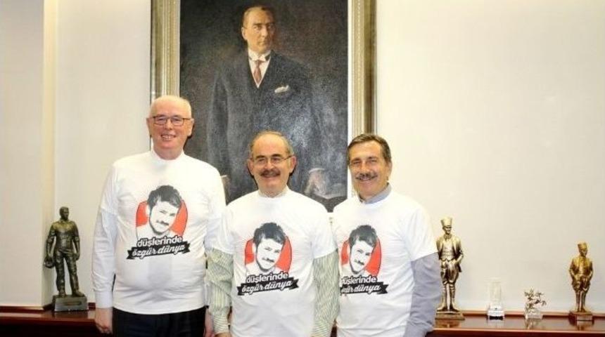 Başkanlardan Anlamlı Poz