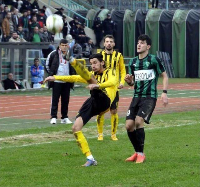 Amatör Kocaelispor'a 10 Bin Taraftarın Aşkı