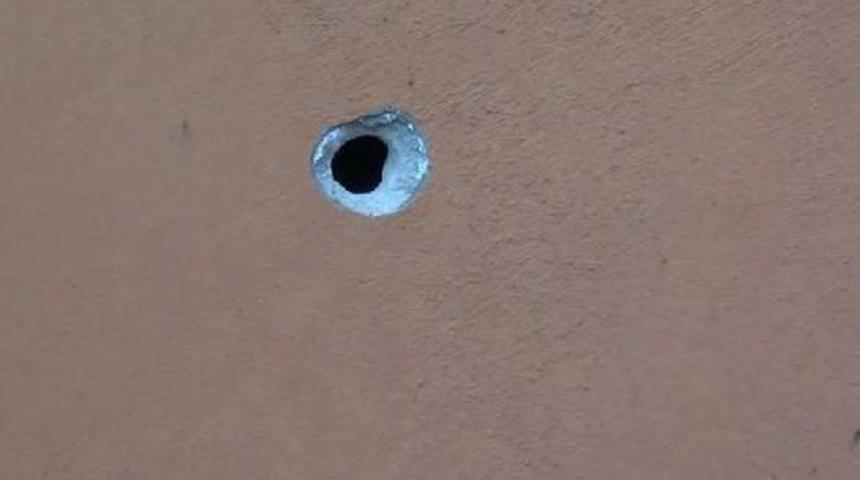 Ek Haber//plakasında "mutluyuz" Yazan Ara&ccedil;la Geldiler