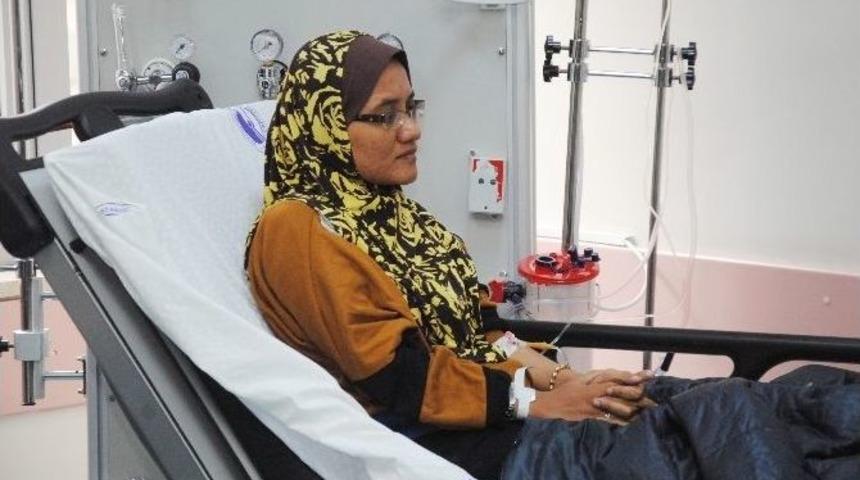 Malezyalı Turistleri Taşıyan Midib&uuml;s Devrildi: 3&rsquo;&uuml; Ağır 17 Yaralı