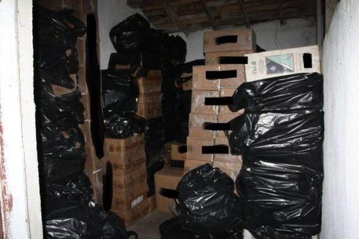 Kamyon Kasasından 84 Bin 600 Paket Kaçak Sigara Çıktı